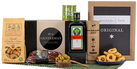 Exklusive Geschenke für Männer, entdecken Sie unsere maskulinen Geschenkideen. Stilvolle Geschenke für Männer, die Eindruck hinterlassen. Direkt verschicken lassen.